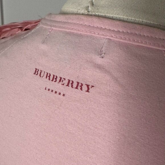 Early 2000s Y2K Burberry London pink raglan tee with metal details - Picture 10 of 10